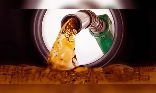 Preço da gasolina ultrapassa R$ 7 em quatro estados