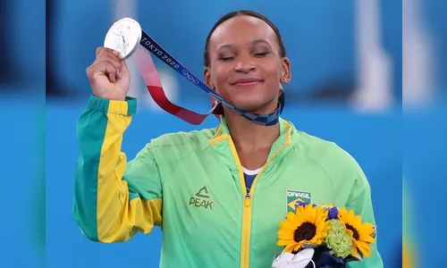 Rebeca Andrade conquista medalha prata inédita para o Brasil