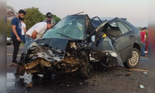 Recém-nascida, criança e outras 2 pessoas morrem em acidente