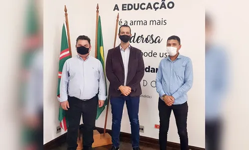 Secretário da Educação estará em Arapongas na segunda-feira