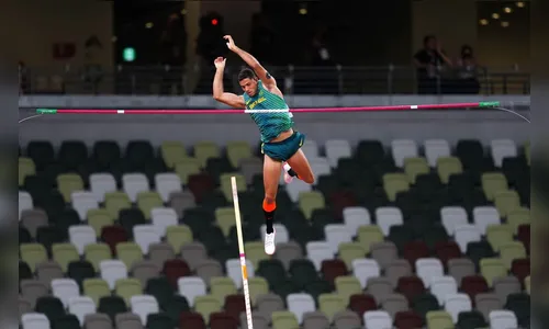 Thiago Braz conquista a medalha de bronze no salto com vara
