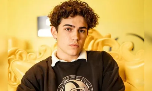 TikToker morre após ser baleado no olho dentro de cinema