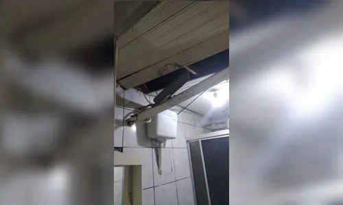 Homem sobe em telhados e danifica casas em Apucarana