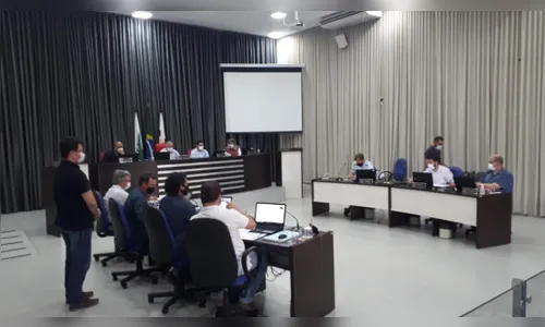 Vereadores defendem medidas contra quem escolhe vacina
