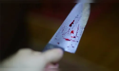 Vídeo: Criança de 6 anos filma irmã sendo esfaqueada