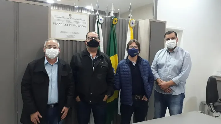 Imagem ilustrativa da notícia Poim recebe Chefe do Núcleo Regional de Educação