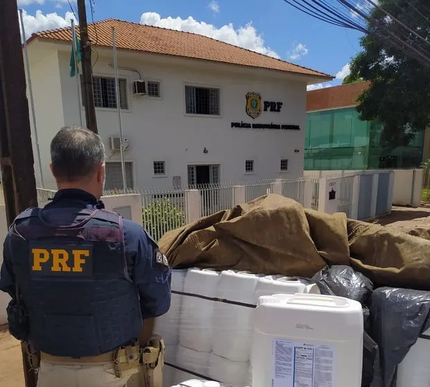 Agrotóxicos falsificados são apreendidos pela PRF no Paraná