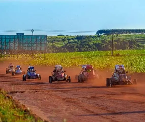 Apucaranenses vão a Maringá para torneio de Kartcross