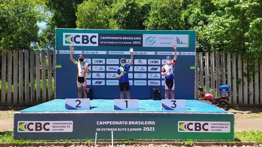 Araponguense é campeão brasileiro de ciclismo