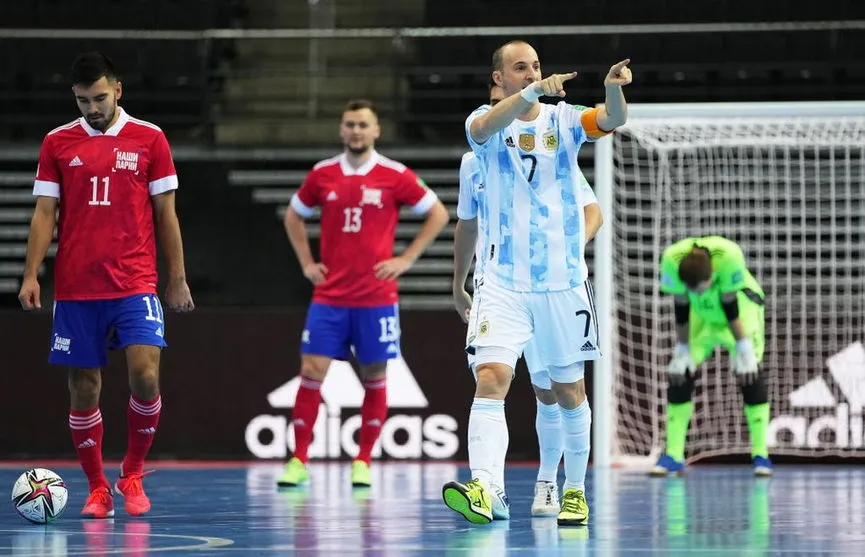 Argentina vence e encara o Brasil no Mundial de Futsal