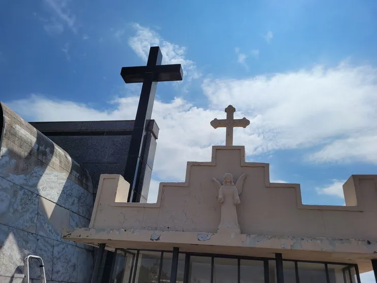 Cemitérios de Apucarana devem receber 25 mil pessoas; vídeo