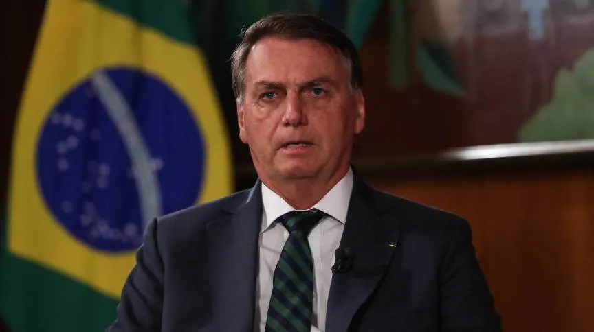 "Corrupção não acabou, diminuiu muito", diz Bolsonaro
