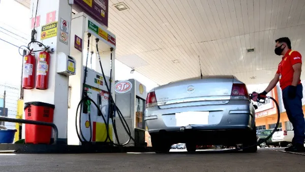 Gasolina e diesel têm alta a partir desta terça-feira
