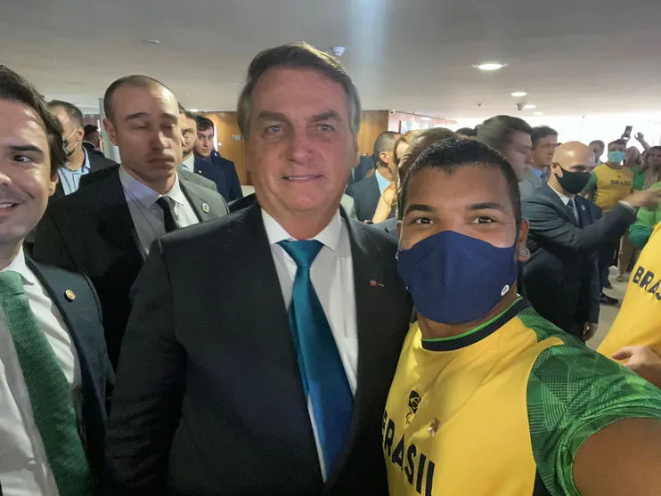 Giovane Vieira é recebido por Jair Bolsonaro em Brasília