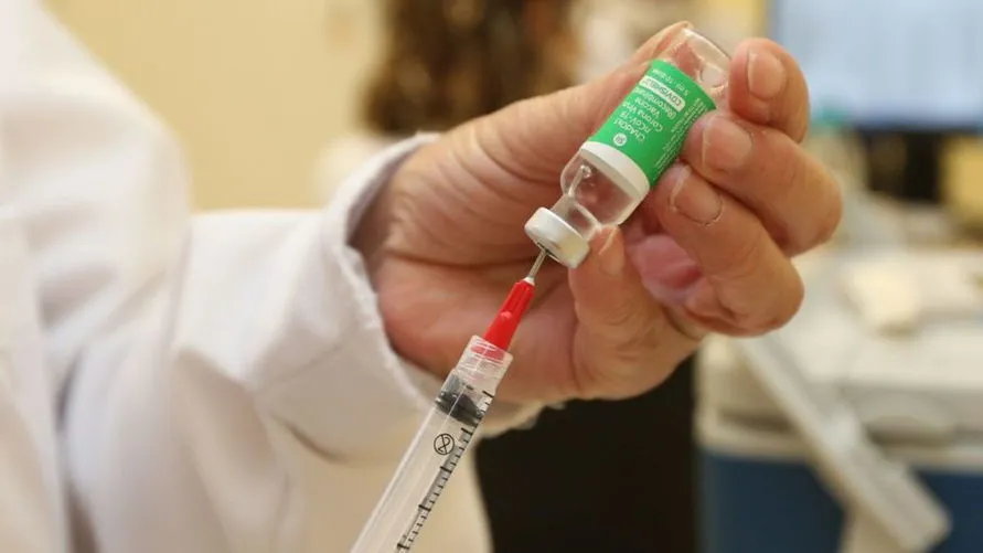 Ministro autoriza Estados vacinar adolescentes contra Covid