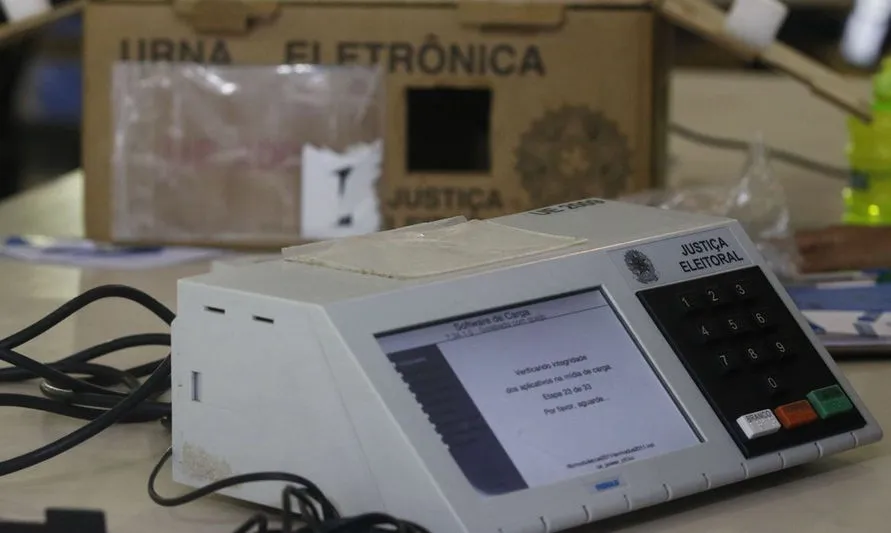 Paulistas vão às urnas para eleger prefeitos em 13 cidades