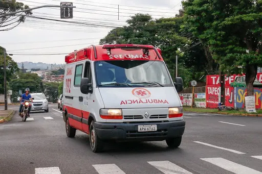 Samu atende motociclista ferido após acidente em Apucarana