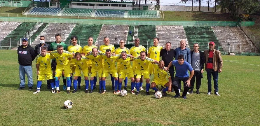 Time de Arapongas estreia na Copa Brasil de Futebol Master