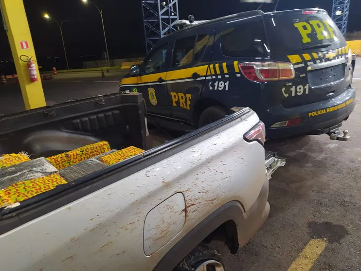 Veículo tomado de assalto em Arapongas é recuperado pela PRF