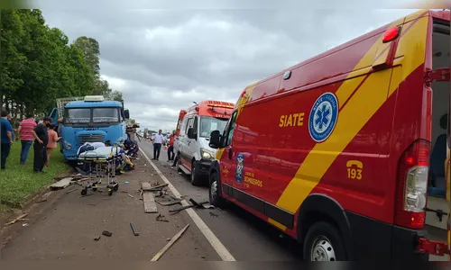 Acidente com dois caminhões deixa mecânico ferido na BR-369