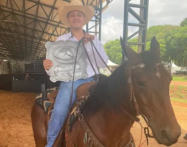Adolescente de Apucarana se destaca no Ranch Sorting