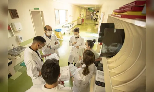 Aos 52 anos, UEM já formou mais de 77 mil profissionais