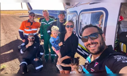 Após quatro dias, família atolada em deserto é resgatada