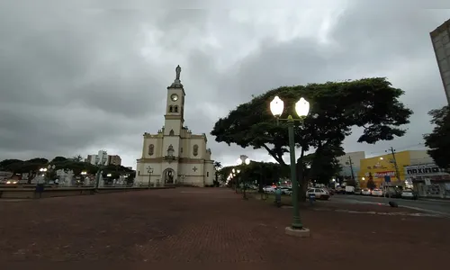 Apucarana amanhece com o tempo fechado nesta quinta-feira