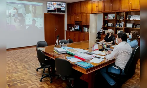Apucarana garante R$ 20 milhões em obras após reunião