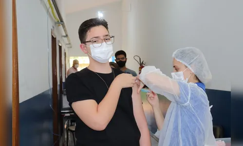 Arapongas amplia vacinação para adolescentes de 12 anos