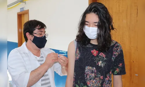 Arapongas aplicou 171.330 doses das vacinas contra a COVID