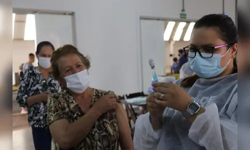 Arapongas dá sequência na aplicação da 2ª dose nesta quinta