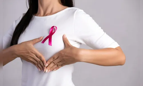 Arapongas divulga ações da Campanha Outubro Rosa