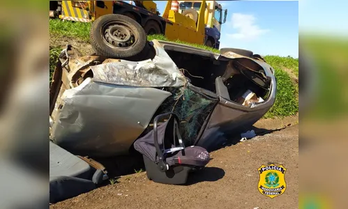 Cadeirinha salva vida de bebê de um ano em acidente no PR