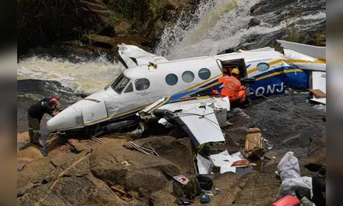 Caderno com músicas inéditas de Marília é encontrado
