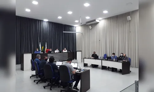 Câmara debate altos preços dos combustíveis em Apucarana