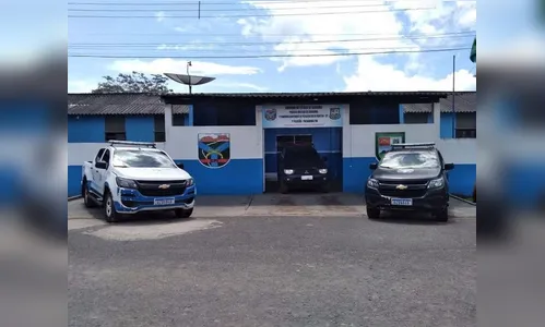 Caminhoneiro é preso após furtar viatura da PM em abordagem