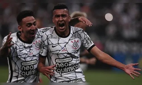 Cantillo marca no fim e Corinthians vence o Fortaleza