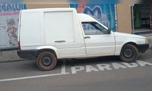 Carro é apreendido com R$ 2,5 milhões em multas e impostos