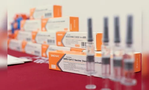 China: crianças de 3 a 11 anos serão vacinadas contra covid