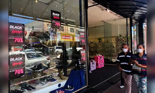 Comércio de Arapongas irá atender até as 21h na Black Friday