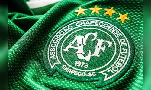 Controladora de voo da tragédia da Chapecoense é presa