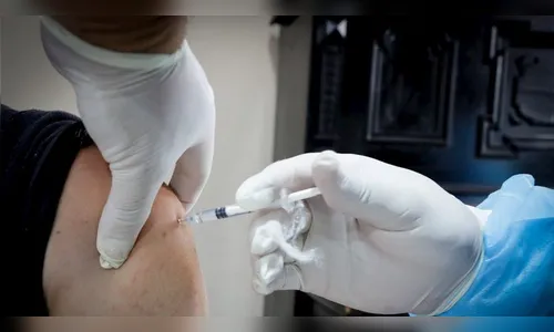 Curitiba atinge 80% da população vacinada com a 1ª dose