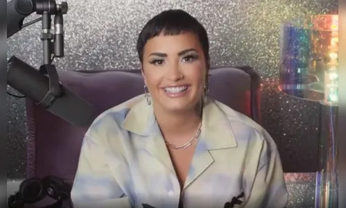 Demi Lovato revela que namoraria um extraterrestre; entenda