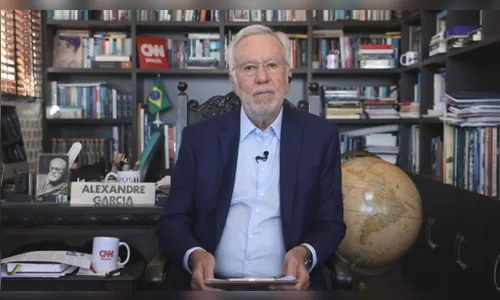 Demitido da CNN, Alexandre Garcia comemora marca no Youtube