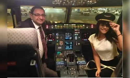 Filha de piloto de avião que levava Marília homenageia pai