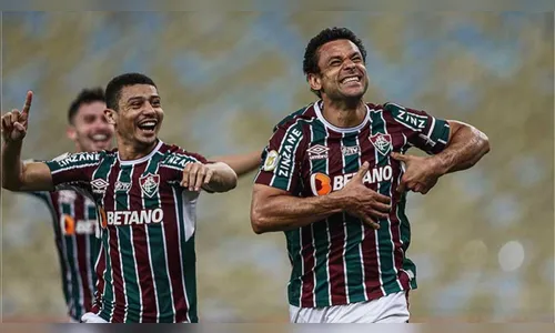 Fluminense vence América e segue na briga pela Libertadore