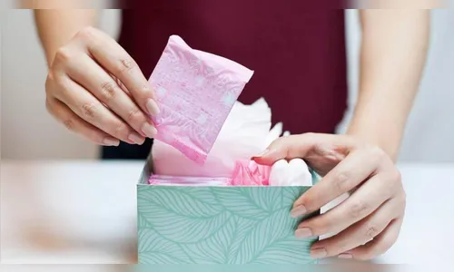 Governo volta atrás e garante distribuição de absorventes