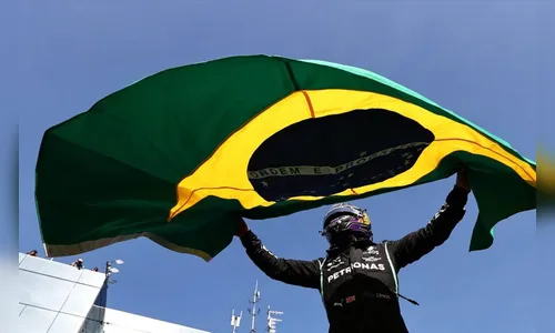 Hamilton vence GP de SP e reduz vantagem de Verstappen na F1