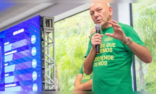 Hang patrocinou blogueiro através de Eduardo Bolsonaro